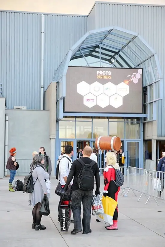 FACTS 2015 - Entrance