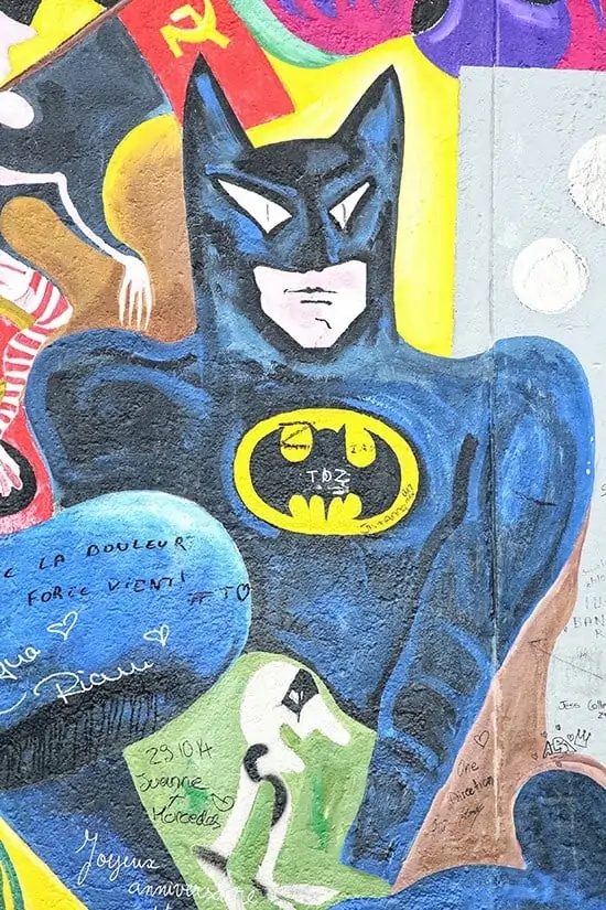 Berlijn - Street Art - Batman - East Side Gallery via AGMJ