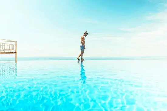 Wil je je huid beschermen tegen de zon - Volg deze tips - door AGMJ - FI