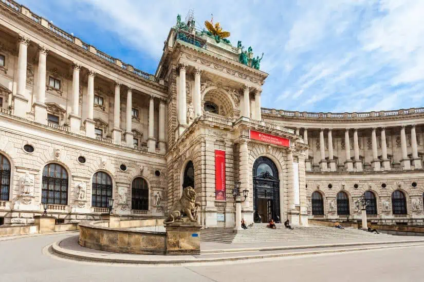 Österreichische Nationalbibliothek - Citytrip Wenen bezienswaardigheden - AGMJ